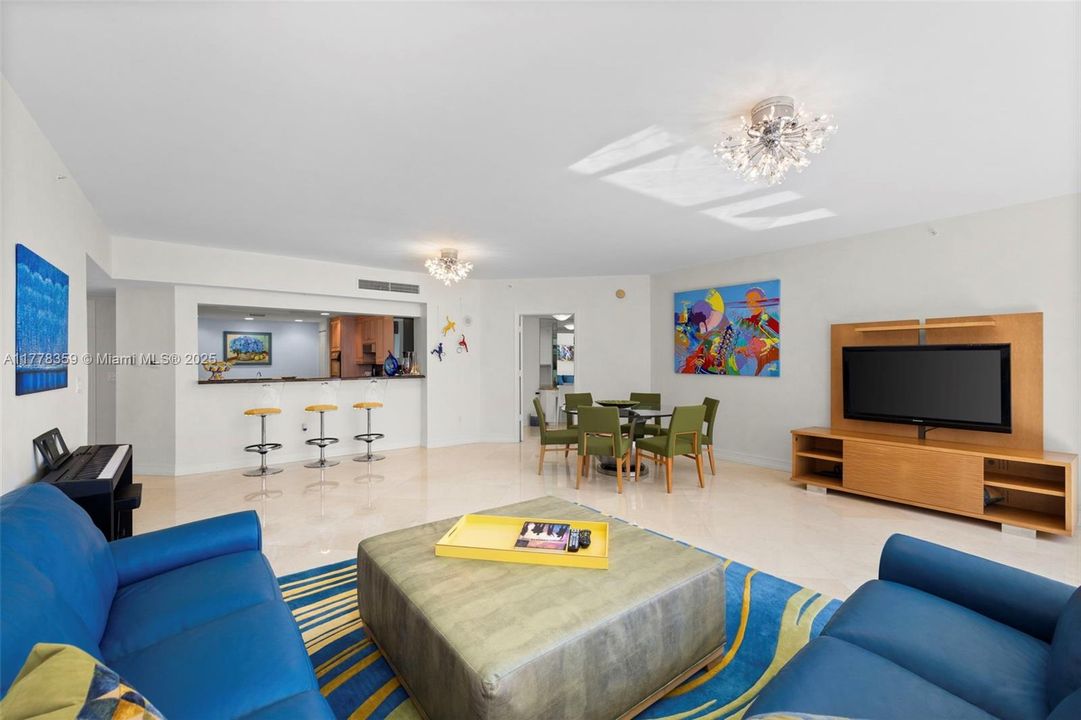 En Venta: $1,499,000 (2 camas, 2 baños, 1740 Pies cuadrados)
