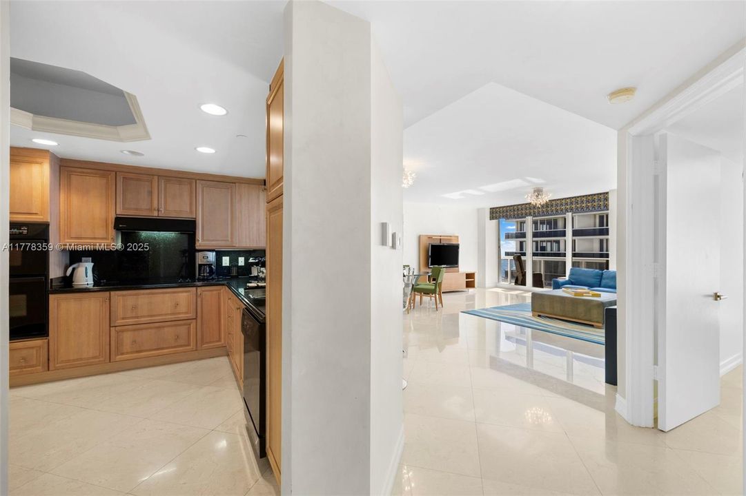 En Venta: $1,499,000 (2 camas, 2 baños, 1740 Pies cuadrados)