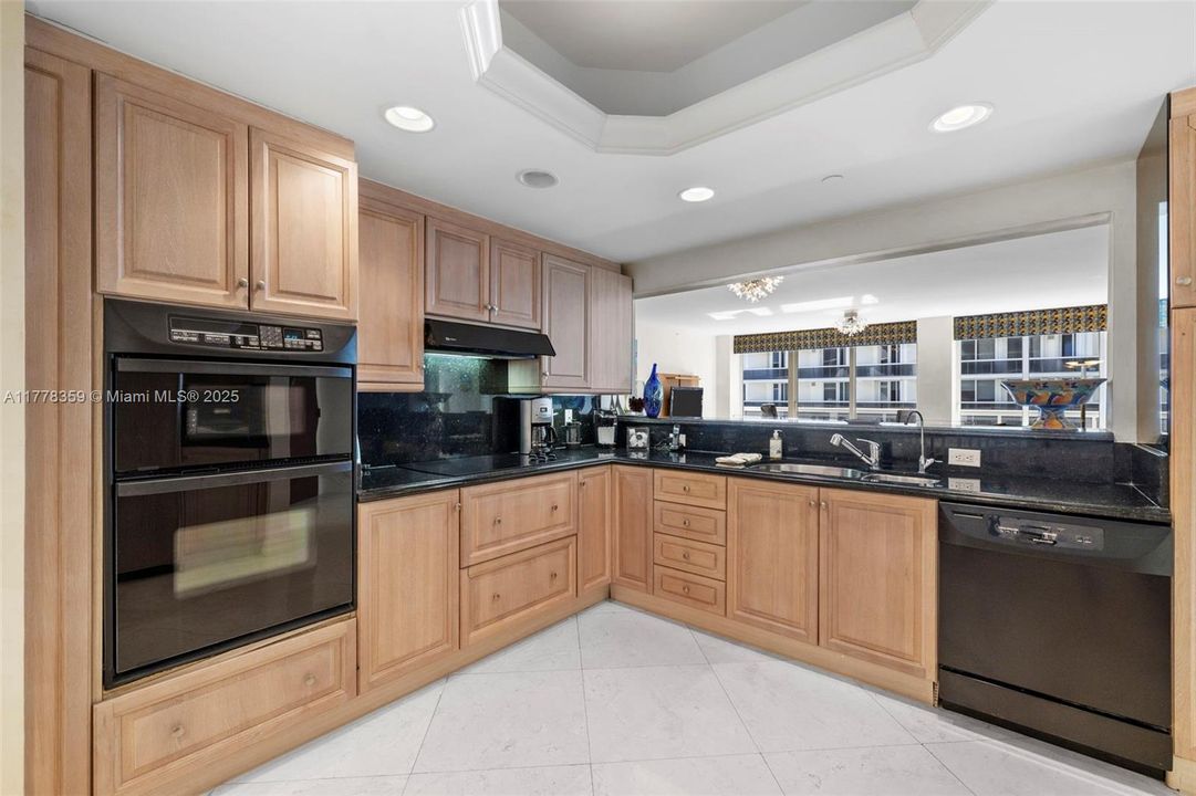 En Venta: $1,499,000 (2 camas, 2 baños, 1740 Pies cuadrados)