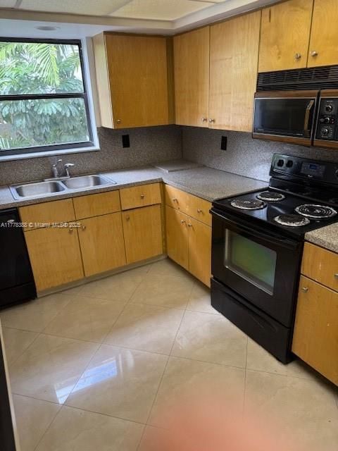 Vendido Recientemente: $269,500 (1 camas, 1 baños, 900 Pies cuadrados)