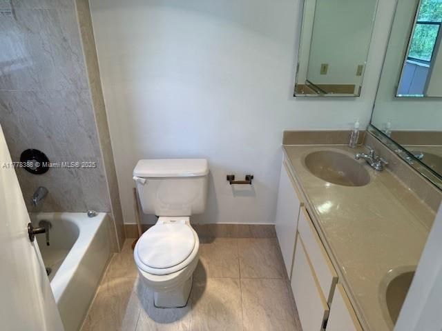 Vendido Recientemente: $269,500 (1 camas, 1 baños, 900 Pies cuadrados)