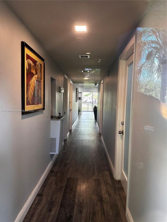 For Rent: $2,300 (2 beds, 2 baths, 986 Square Feet)