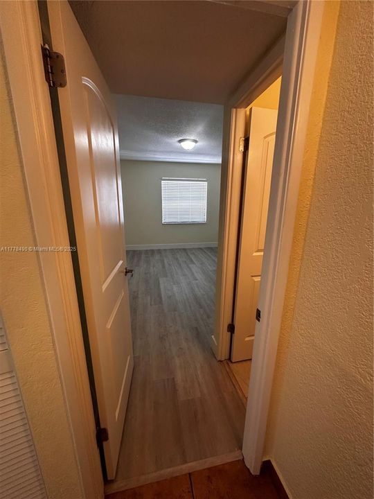 For Rent: $2,300 (2 beds, 2 baths, 986 Square Feet)