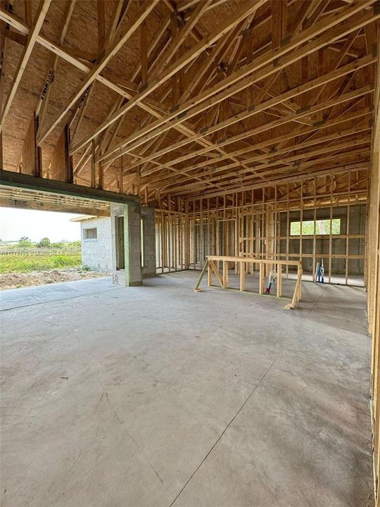 待售: $355,000 (4 贝兹, 2 浴室, 0 平方英尺)