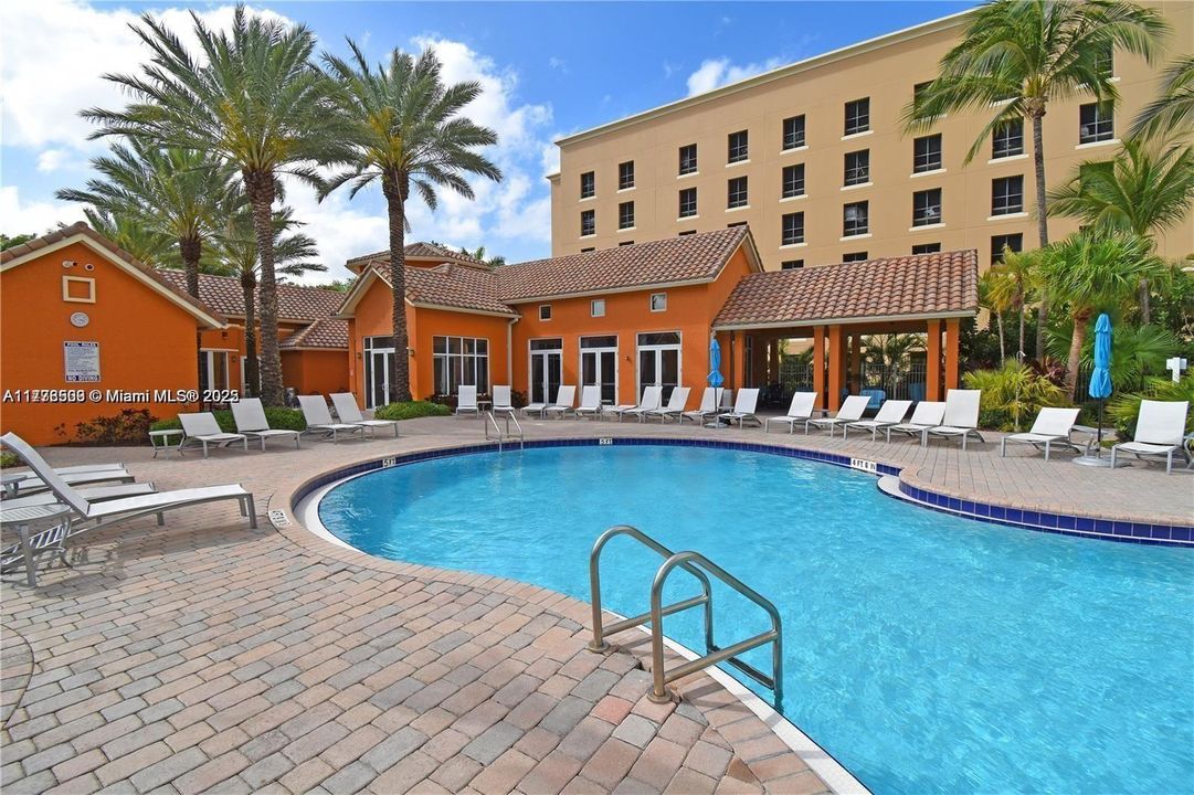 Recently Rented: $4,700 (3 beds, 2 baths, 2020 Square Feet)