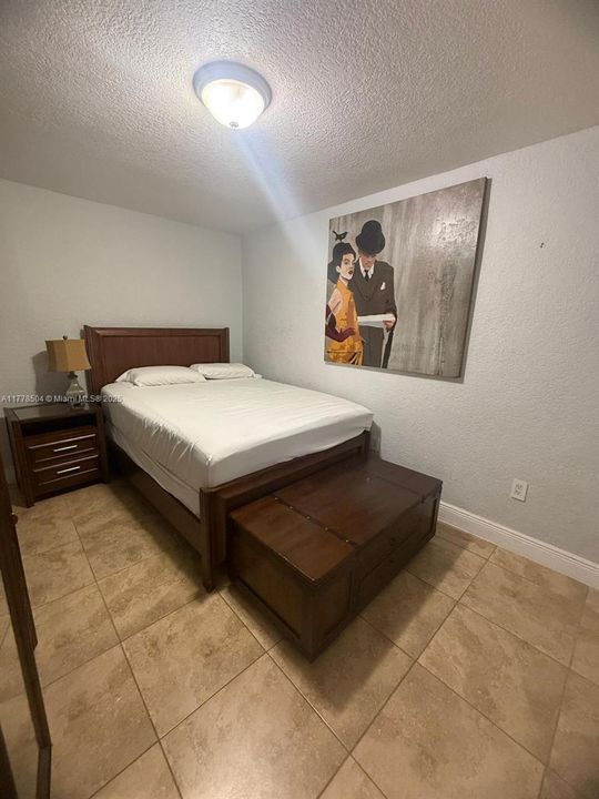 Недавно продано: $399,000 (2 спален, 1 ванн, 1428 Квадратных фут)