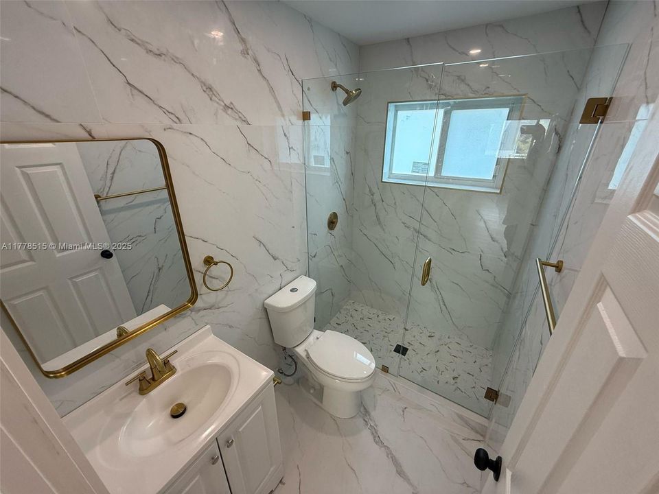 Recently Rented: $2,000 (0 beds, 1 baths, 0 Square Feet)