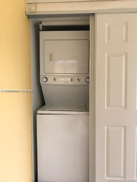 Недавно арендовано: $2,000 (3 спален, 1 ванн, 1704 Квадратных фут)