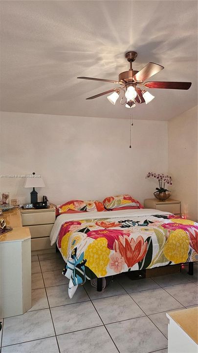 En Venta: $709,800 (3 camas, 2 baños, 1913 Pies cuadrados)