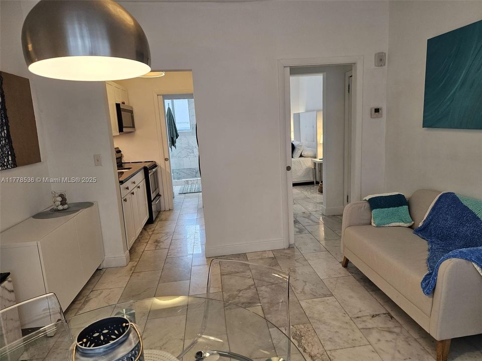 Recently Rented: $1,950 (1 beds, 1 baths, 468 Square Feet)