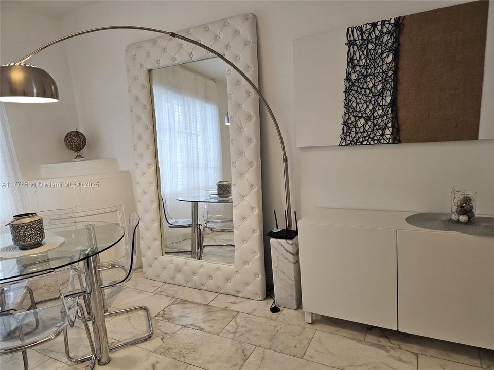 Recently Rented: $1,950 (1 beds, 1 baths, 468 Square Feet)