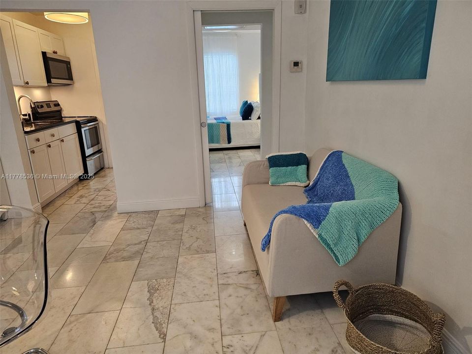 Recently Rented: $1,950 (1 beds, 1 baths, 468 Square Feet)