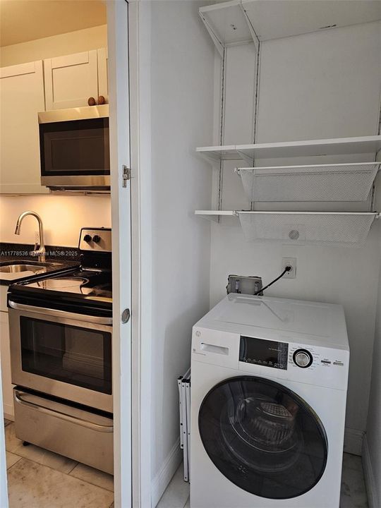 Recently Rented: $1,950 (1 beds, 1 baths, 468 Square Feet)