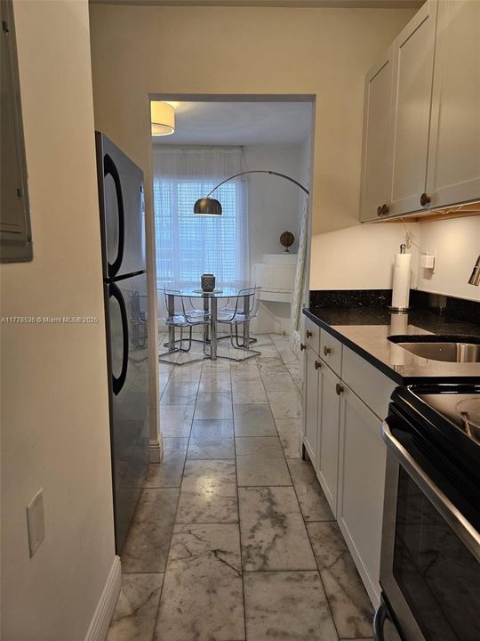 Recently Rented: $1,950 (1 beds, 1 baths, 468 Square Feet)
