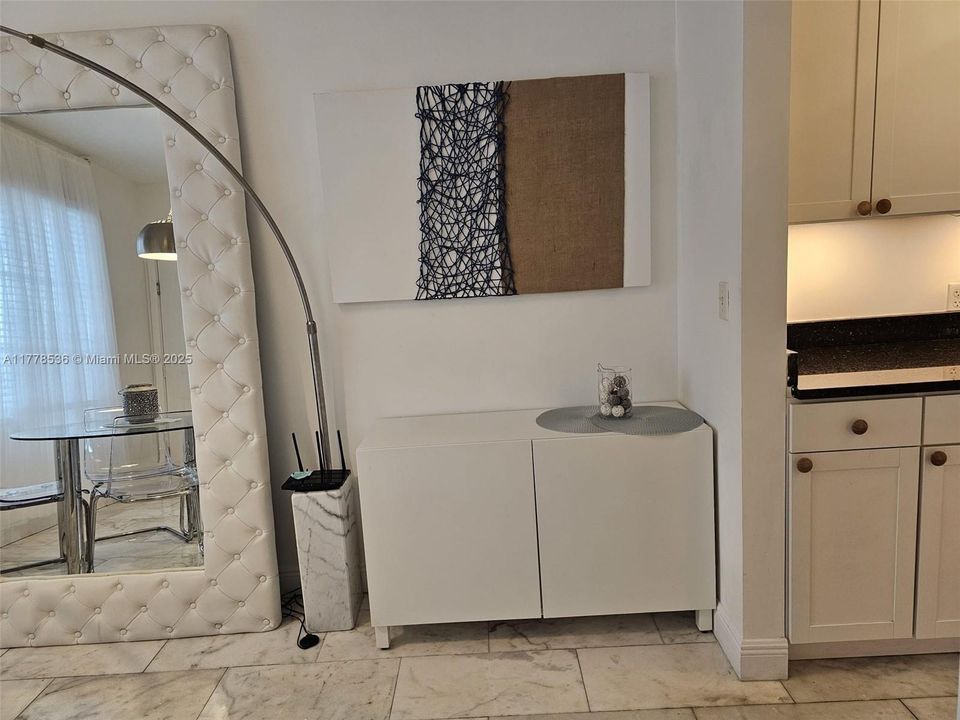 Recently Rented: $1,950 (1 beds, 1 baths, 468 Square Feet)