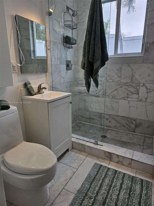 Recently Rented: $1,950 (1 beds, 1 baths, 468 Square Feet)