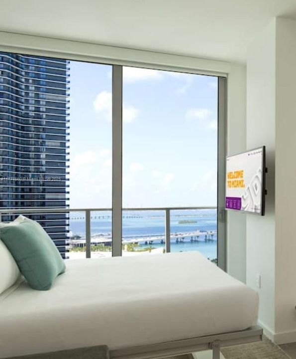 Recently Sold: $379,000 (1 beds, 1 baths, 393 Square Feet)