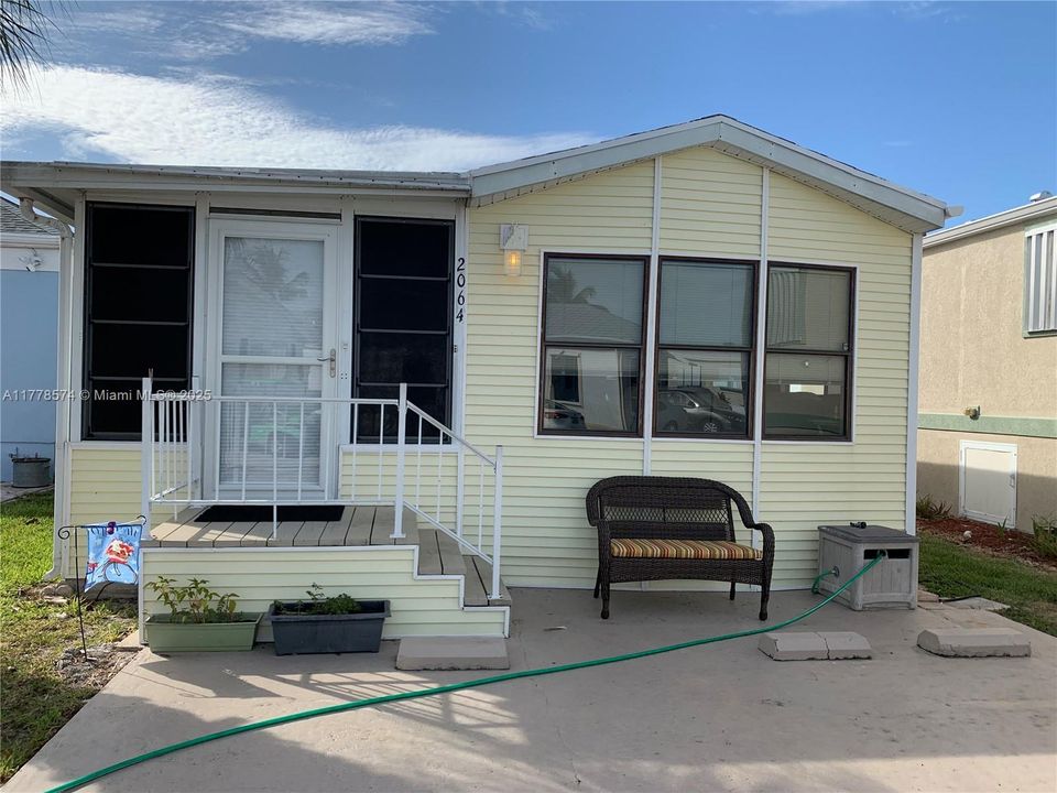 待售: $399,000 (1 贝兹, 1 浴室, 468 平方英尺)