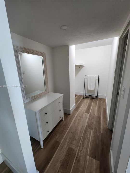 En Renta: $1,950 (0 camas, 1 baños, 556 Pies cuadrados)