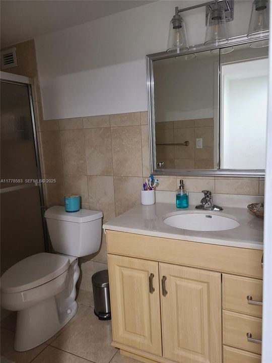 En Renta: $1,950 (0 camas, 1 baños, 556 Pies cuadrados)