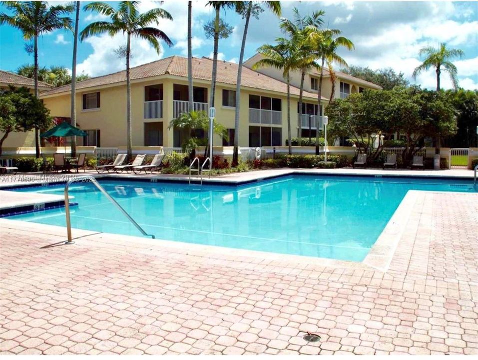 Recently Rented: $1,649 (1 beds, 1 baths, 750 Square Feet)