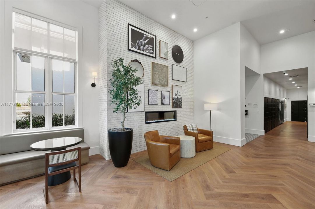 最近租的: $2,809 (3 贝兹, 2 浴室, 1182 平方英尺)