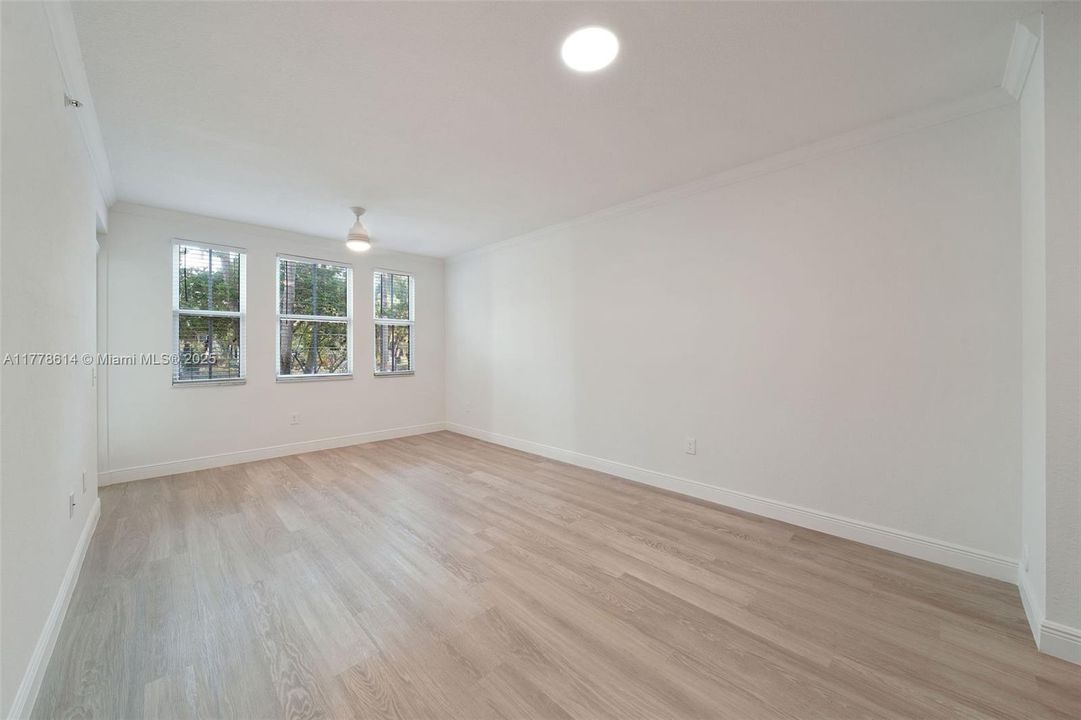 最近租的: $2,809 (3 贝兹, 2 浴室, 1182 平方英尺)