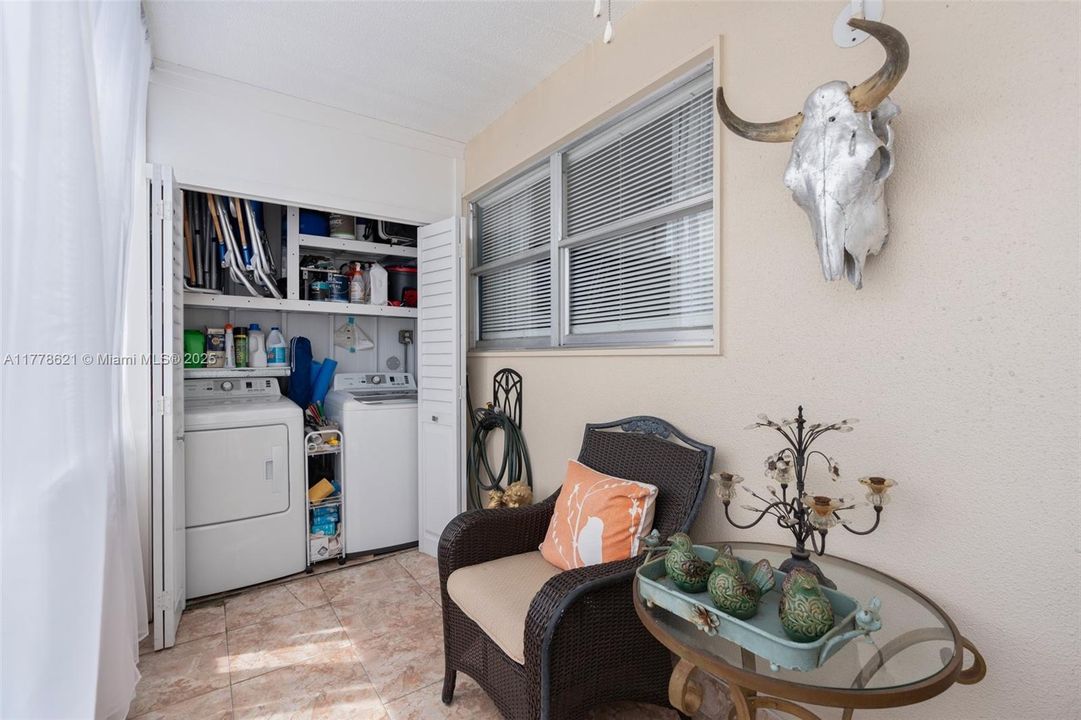 Recently Sold: $179,000 (2 beds, 2 baths, 880 Square Feet)