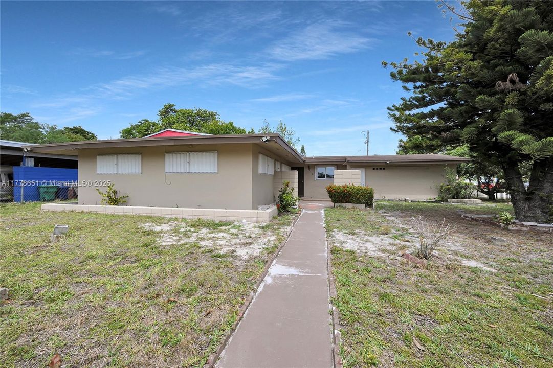 Недавно продано: $520,000 (3 спален, 2 ванн, 1448 Квадратных фут)