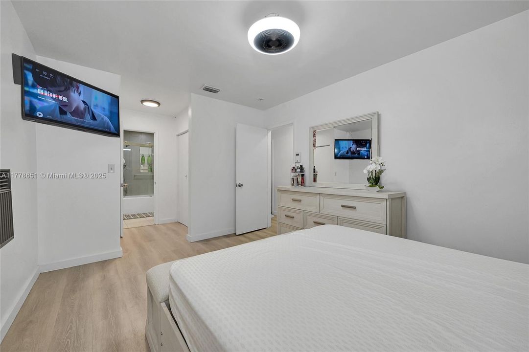 Недавно продано: $520,000 (3 спален, 2 ванн, 1448 Квадратных фут)