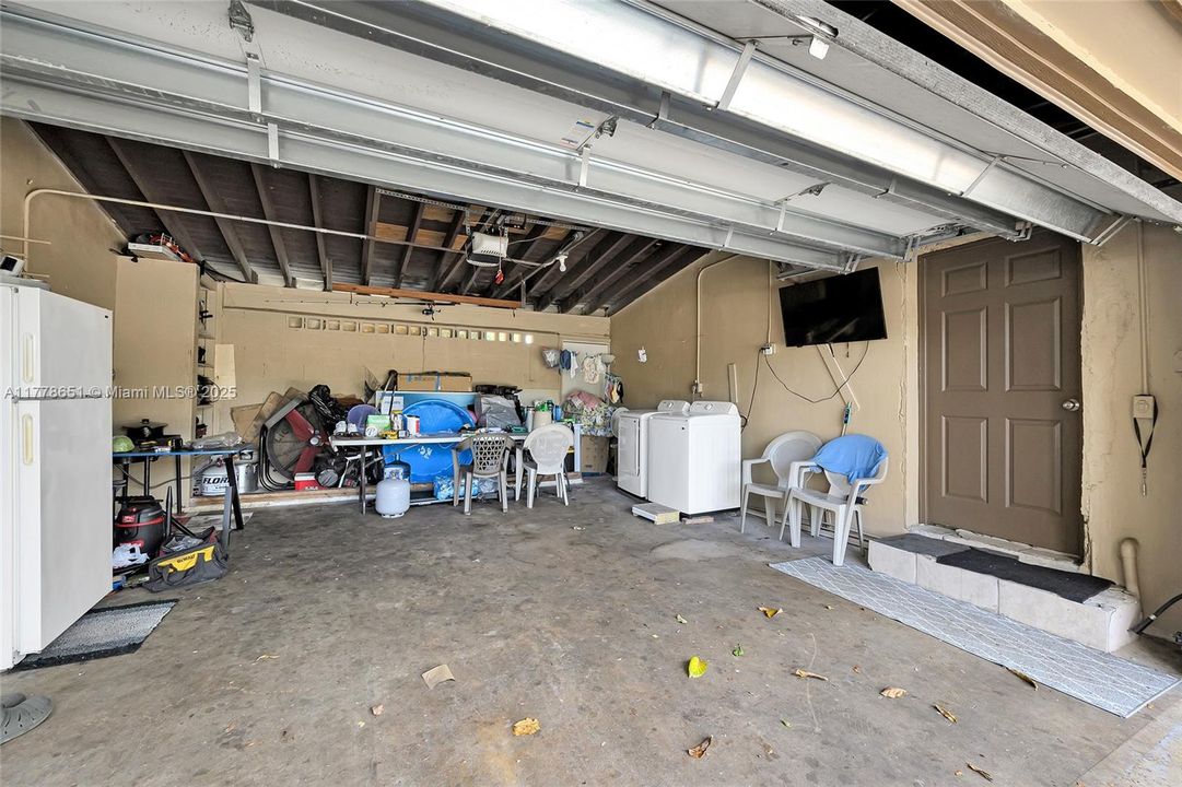 Недавно продано: $520,000 (3 спален, 2 ванн, 1448 Квадратных фут)