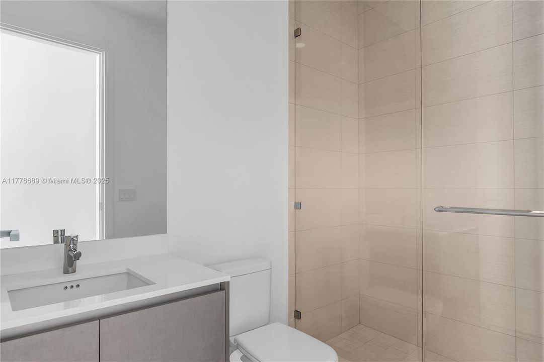 Recently Sold: $1,900,000 (4 beds, 5 baths, 2559 Square Feet)