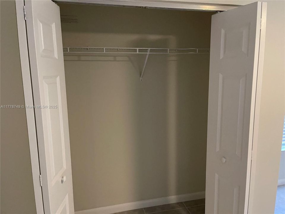 Recently Rented: $2,300 (2 beds, 2 baths, 1500 Square Feet)