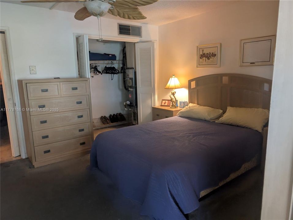 Недавно продано: $80,000 (1 спален, 1 ванн, 775 Квадратных фут)