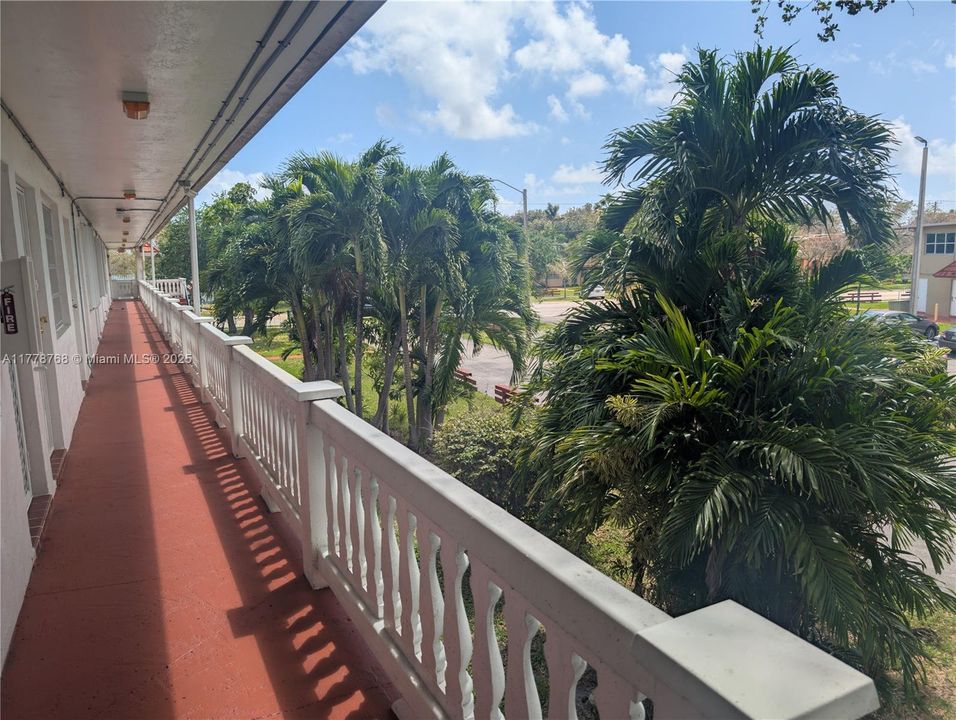 Недавно продано: $80,000 (1 спален, 1 ванн, 775 Квадратных фут)