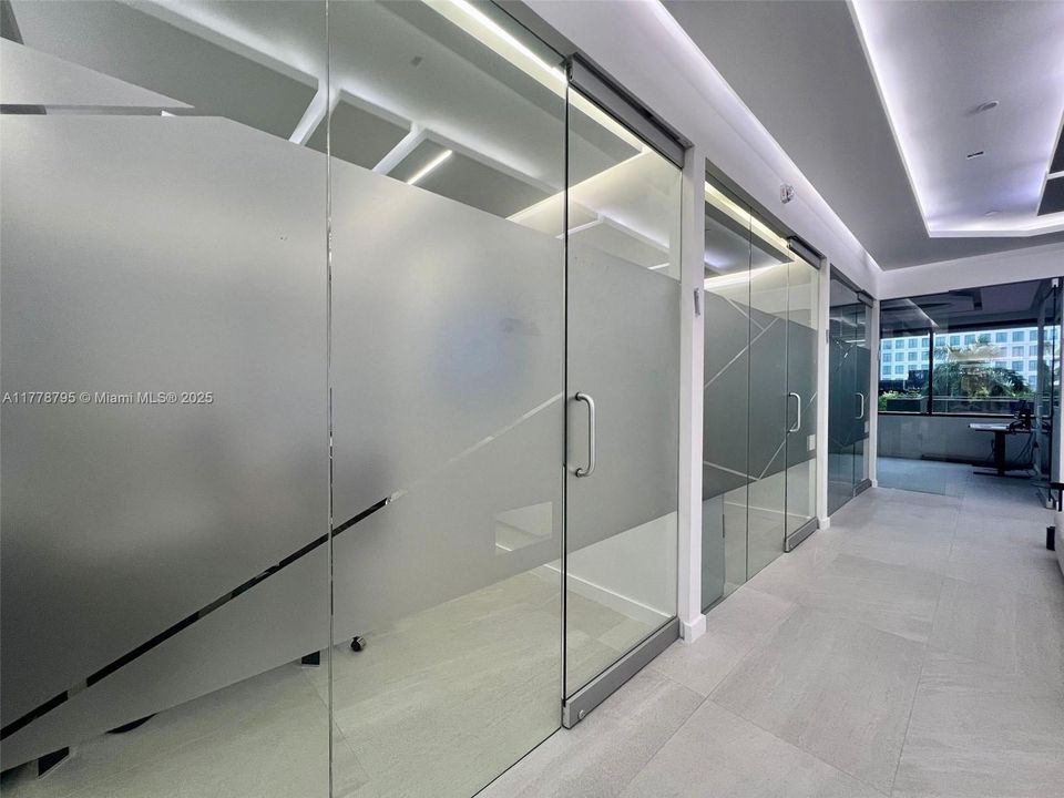 出租: $999 (0 贝兹, 0 浴室, 0 平方英尺)