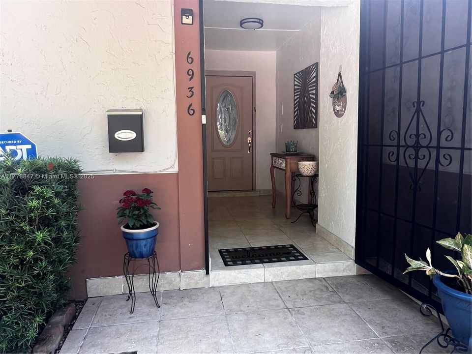Vendido Recientemente: $535,000 (2 camas, 2 baños, 1445 Pies cuadrados)