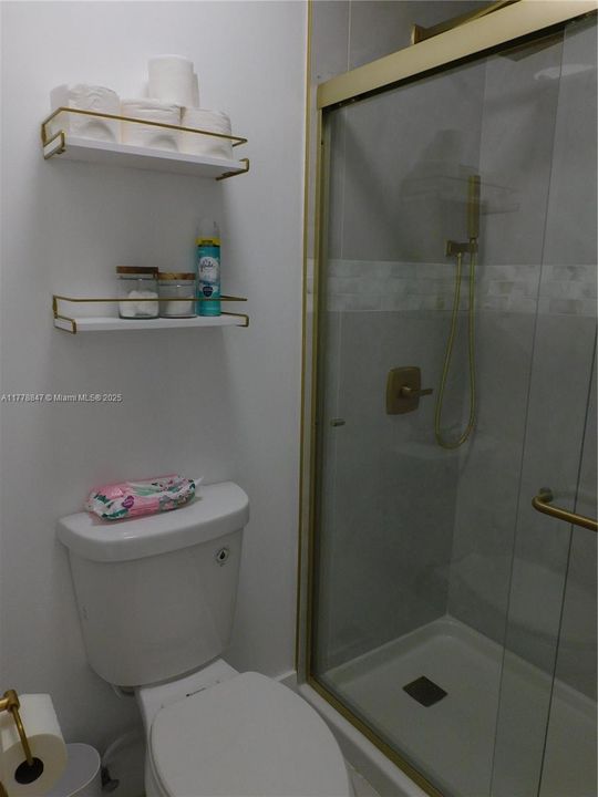 Vendido Recientemente: $535,000 (2 camas, 2 baños, 1445 Pies cuadrados)