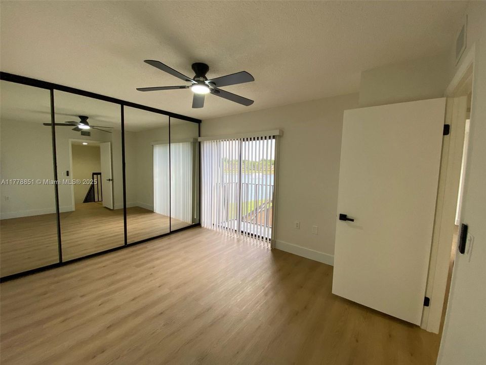 Недавно продано: $328,000 (2 спален, 2 ванн, 1236 Квадратных фут)