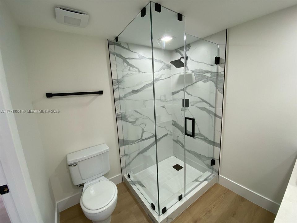 Недавно продано: $328,000 (2 спален, 2 ванн, 1236 Квадратных фут)