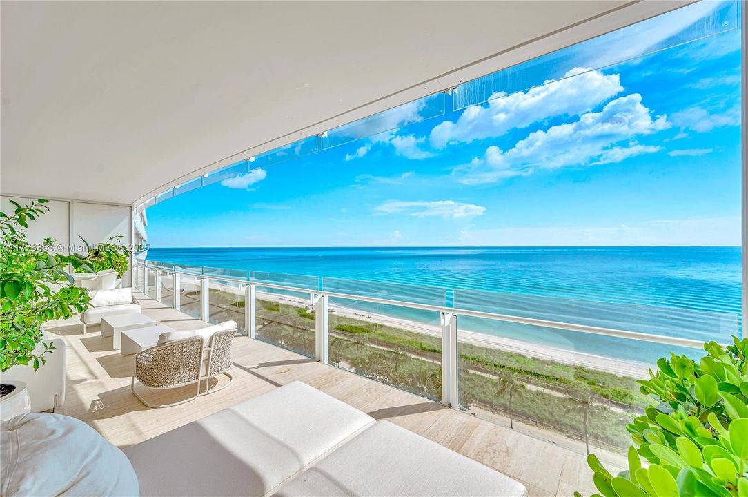 Recently Sold: $23,000,000 (4 beds, 5 baths, 3844 Square Feet)