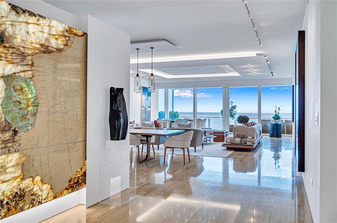 Recently Sold: $23,000,000 (4 beds, 5 baths, 3844 Square Feet)