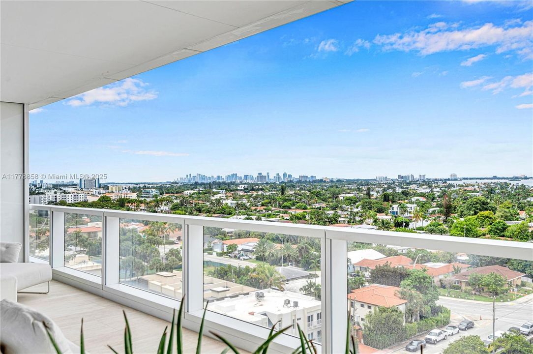 Recently Sold: $23,000,000 (4 beds, 5 baths, 3844 Square Feet)