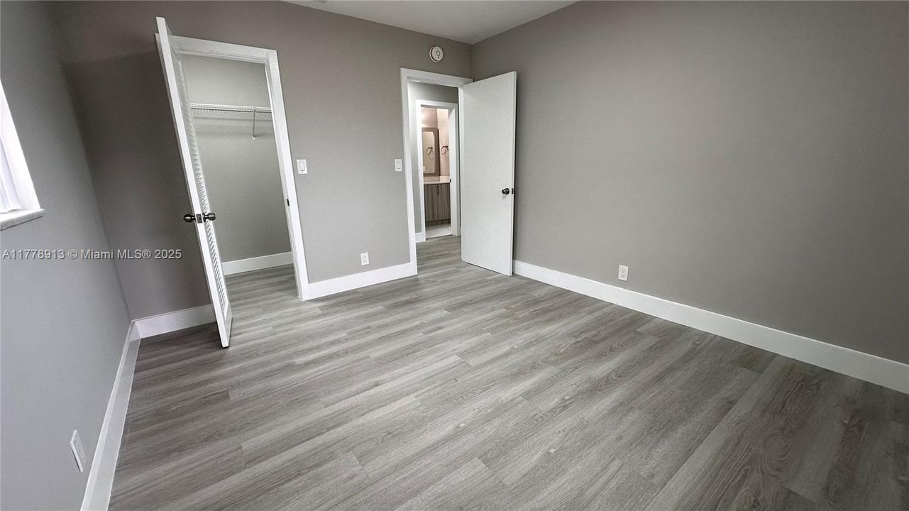 На продажу: $1,300,000 (0 спален, 0 ванн, 3345 Квадратных фут)