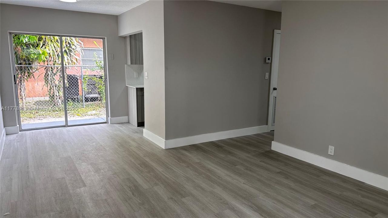 На продажу: $1,300,000 (0 спален, 0 ванн, 3345 Квадратных фут)