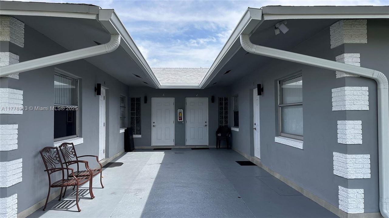 На продажу: $1,300,000 (0 спален, 0 ванн, 3345 Квадратных фут)