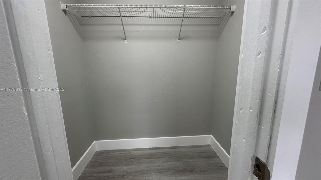 На продажу: $1,300,000 (0 спален, 0 ванн, 3345 Квадратных фут)