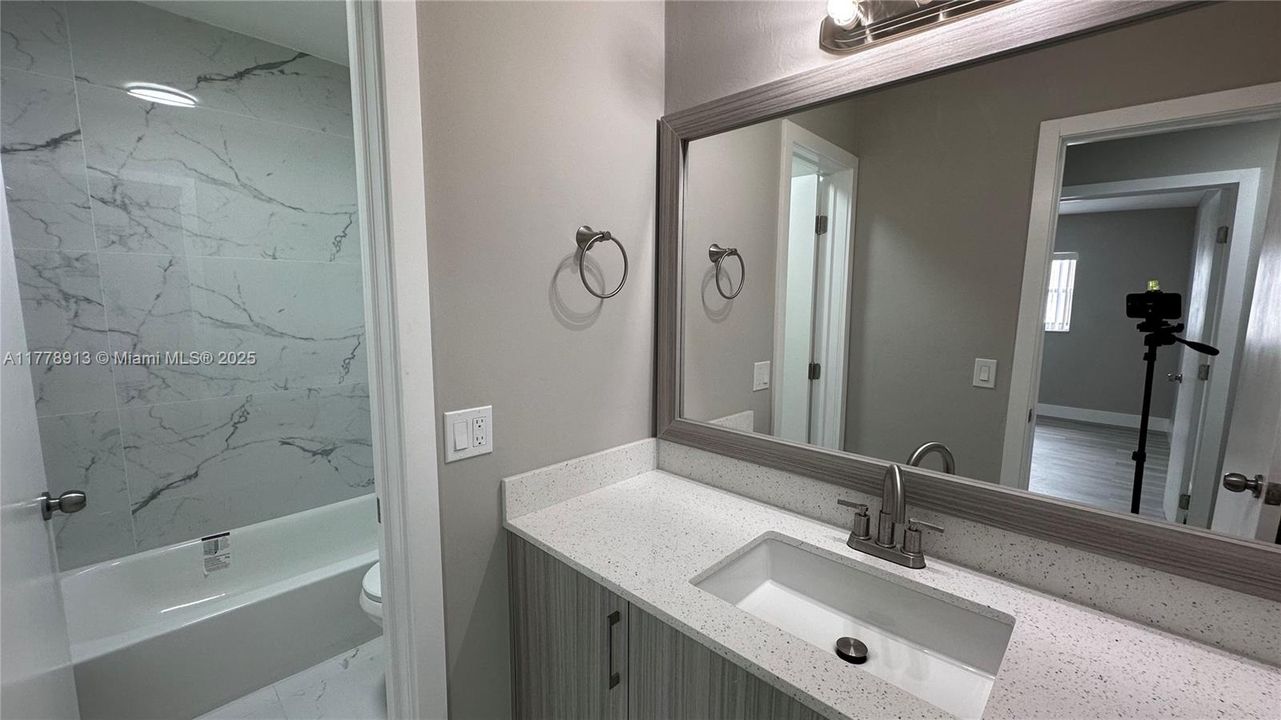 На продажу: $1,300,000 (0 спален, 0 ванн, 3345 Квадратных фут)