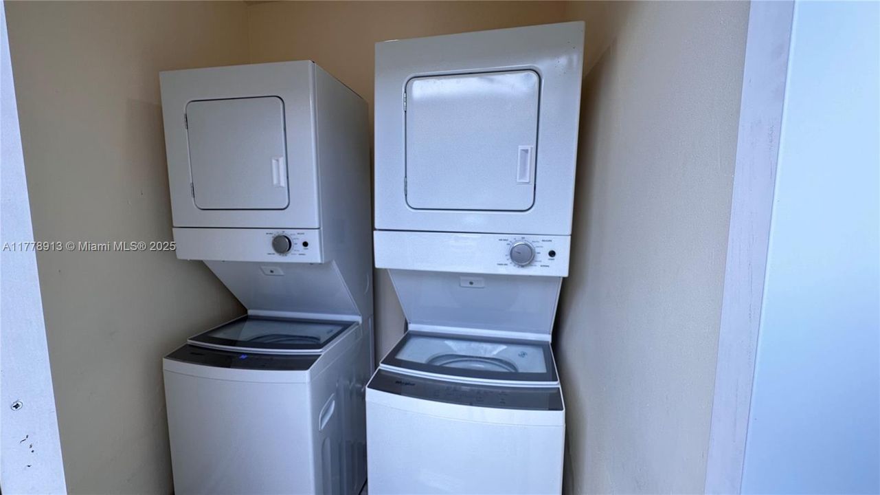 На продажу: $1,300,000 (0 спален, 0 ванн, 3345 Квадратных фут)