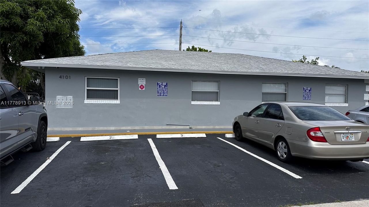 На продажу: $1,300,000 (0 спален, 0 ванн, 3345 Квадратных фут)